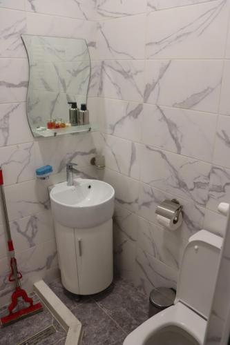 Un baño de Modern apartments