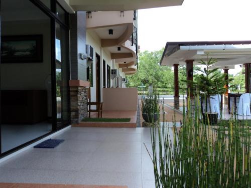 Balkoni atau teres di Greenfields Tourist Inn
