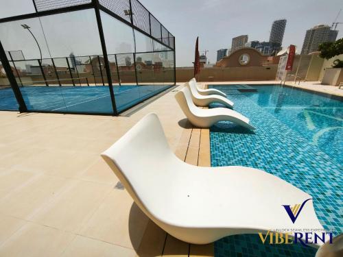 Luxury 1BHK Pool Paddle Sauna