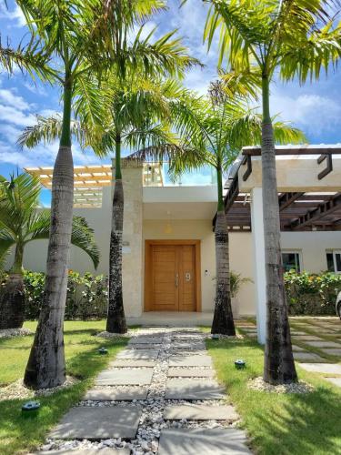 Villa Serenity In The Sun