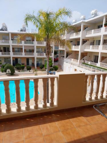 Bazén v ubytování One bedroom apartment at diana gardens nebo v jeho okolí