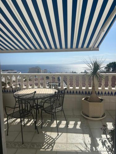 Complejo de 2 apartamentos chic con vista al mar-Villa Marina