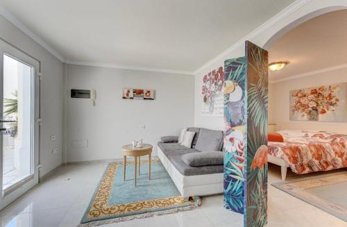 Complejo de 2 apartamentos chic con vista al mar-Villa Marina