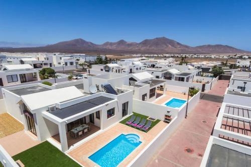 Villa Estrella by Villa Plus