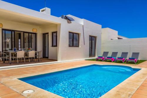 Villa Estrella by Villa Plus
