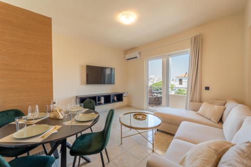 Rhodes Sunrise View Suite! 1BR, Sleeps 4