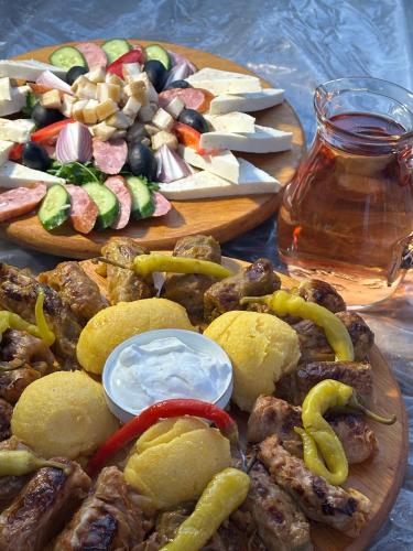 Φαγητό σε αυτό το θέρετρο ή κάπου εκεί κοντά