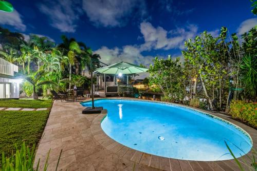 Bazén v ubytování Fort Lauderdale Water Front Oasis nebo v jeho okolí