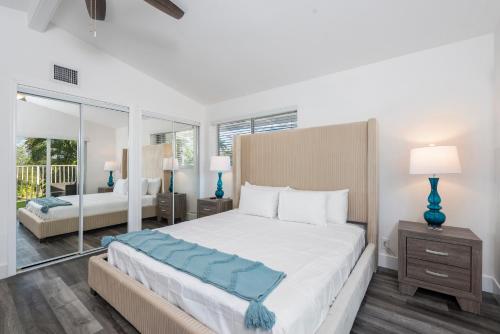 Postel nebo postele na pokoji v ubytování Fort Lauderdale Water Front Oasis