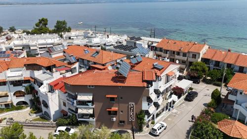 Gambar di galeri bagi Haus Niko Apartments and Suites di Nea Potidaea