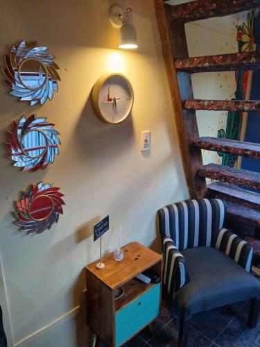 Гостиная зона в El Kamaruco Tiny House