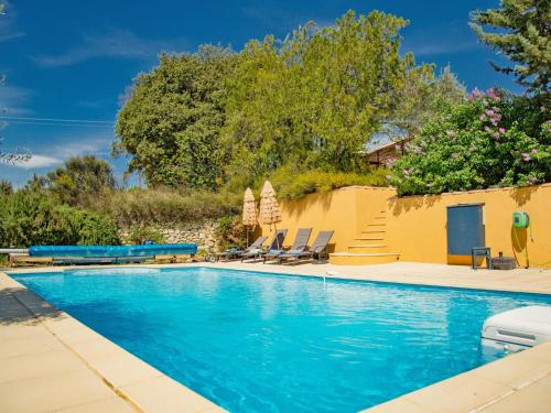 Piscina a Villa Cantirane o a prop