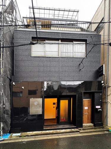 BSY101 Iriya 4 Min, Walk to Ueno, Spacious 3BR Duplex, Sleeps 9