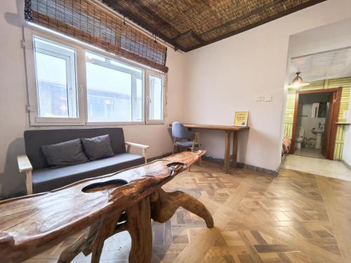 Χώρος καθιστικού στο Snow Valley Breeze Inn