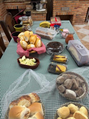 Comida en la casa de huéspedes o alrededores