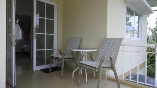 Μπαλκόνι ή βεράντα στο Diyar Villas Puncak H1/6