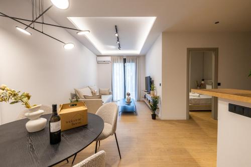 151Patision Smart Suite in the Heart of Athens2B
