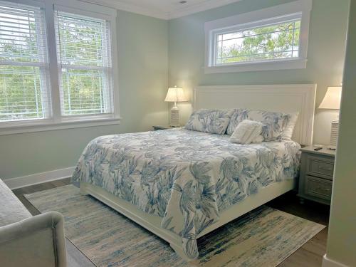 Ένα ή περισσότερα κρεβάτια σε δωμάτιο στο Crystal Pearl