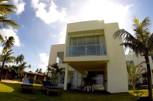 Gallery image of B Blue Beachouses in Itacimirim