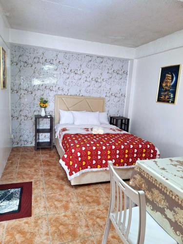 Postel nebo postele na pokoji v ubytování L2 Cozy Family Apartment Room Walk to Damosa Gateway Near SM, SPMC, Airport