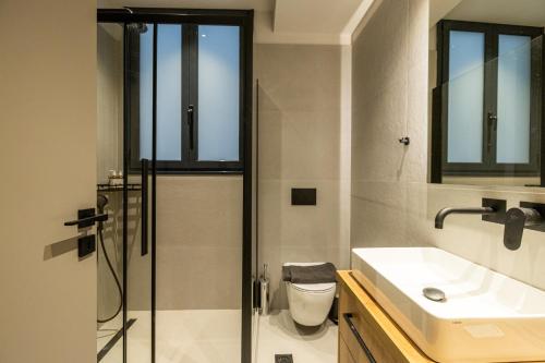 151Patision Business Suite in the Heart of Athens5