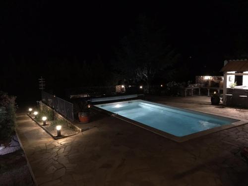 La alberca dentro o cerca de Beautiful villa with private heated pool