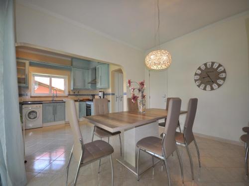 Villa in Vilamoura with Private Pool