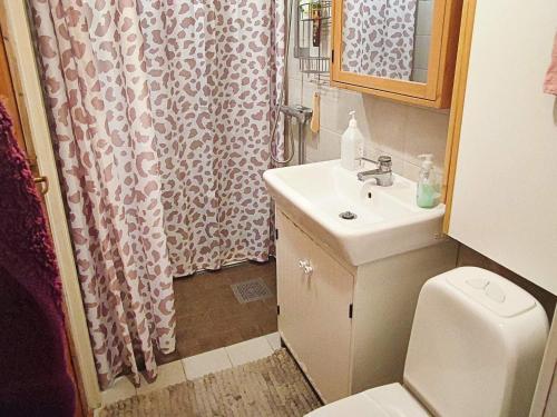 Gallery image of 3 person holiday home in ÖRKELLJUNGA in Orkelljunga