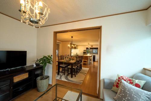 Sandy's Guest House - 3BR Entire House near Haneda airport and Central Tokyo