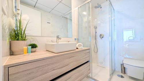 BENIDORM BEACH sweet apartment photo 29