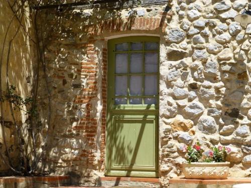 Φωτογραφία από το άλμπουμ του Holiday Home in Tautavel near Gorges de Gouleyrous σε Tautavel