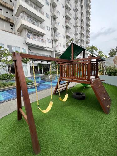 Ο χώρος παιχνιδιού για παιδιά στο Sophia Living Bintaro Icon