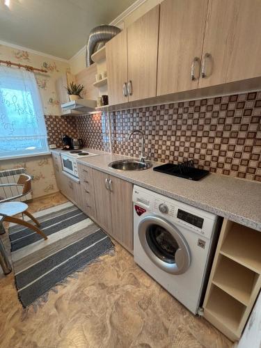 Η κουζίνα ή μικρή κουζίνα στο Linnupesa Apartement