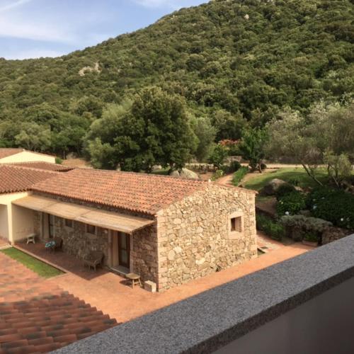 Vue générale sur la montagne ou vue sur la montagne depuis l'hôtel