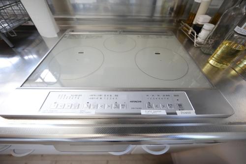a stove top with a control panel in an appliance at 戸建て貸切宿 サウナ ジャグジー BBQ 最大8名 駐車場2台 HOTEL DREAM MUSIC Minami-Kujūkuri in Shirako