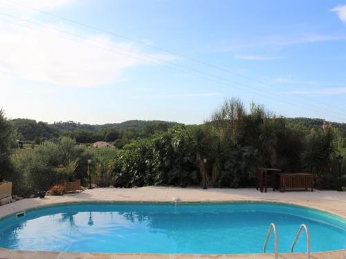Πισίνα στο ή κοντά στο Villa in Provence with Pool and Vineyard Views