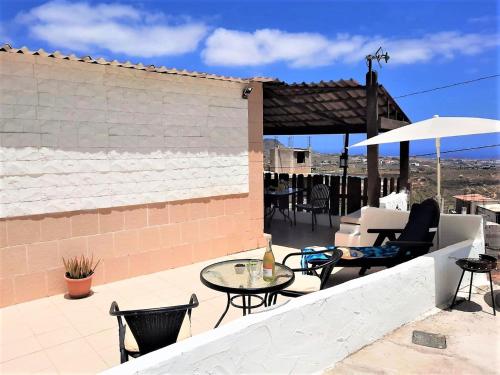 Beautiful Holiday Home in Arona with private terrace