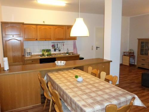 Dapur atau dapur kecil di Ruhiges Appartement in Strandnaehe in Wohlenberg, Deutschland
