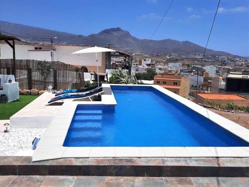 Charming Holiday Home in Arona with Private Heated Pool