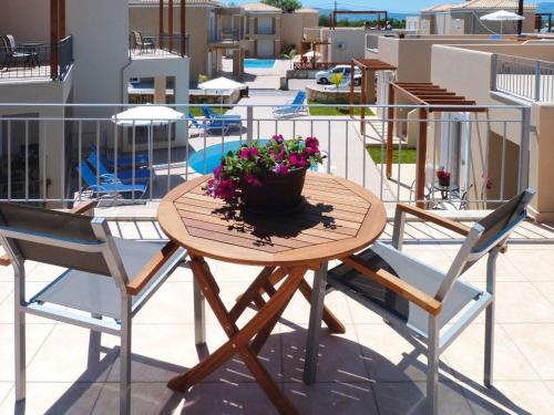 Balkón nebo terasa v ubytování Villa in Nopigia with shared pool