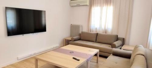 Family apartment in Acropolis with roof garden