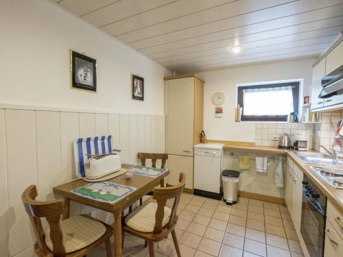 Dapur atau dapur kecil di Charming holiday residence in the Harz with wonderful excursion opportunities