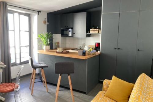 Duplex 32 M With Terrace In Downtown