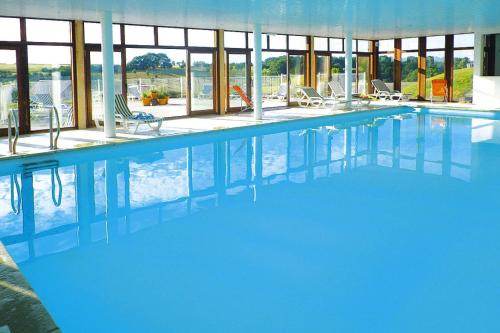 Bazén v ubytování Le Domaine du Val, Grand-Laviers, wooden house for 6 pers nebo v jeho okolí