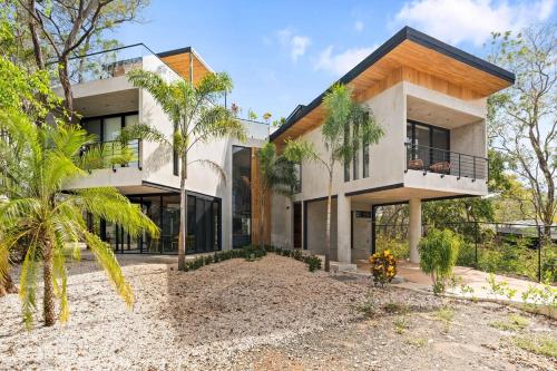 Fotografie z fotogalerie ubytování Three-Story Jungle Ocean View Luxury Villa v destinaci Refundores