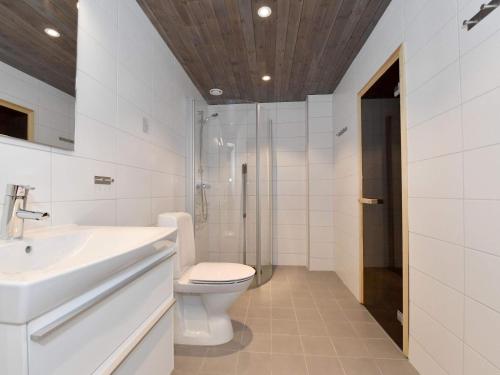Ένα μπάνιο στο 12 person holiday home in IDRE