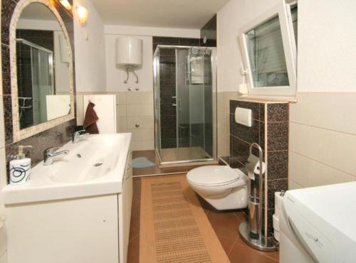 Apartment Libe with Sea View Trogir