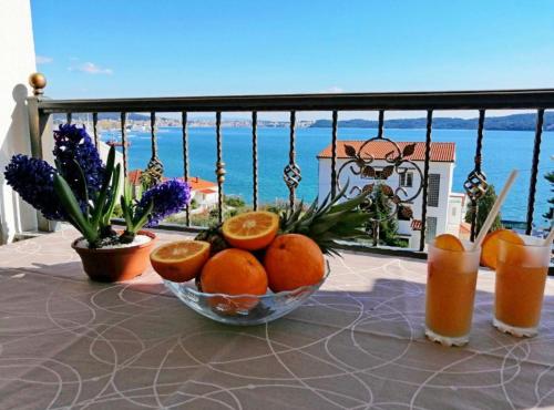 Apartment Libe with Sea View Trogir