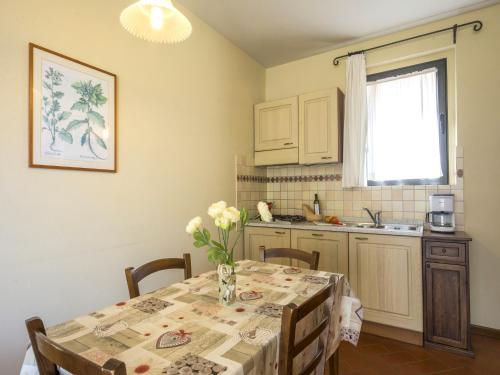 Η κουζίνα ή μικρή κουζίνα στο Flat with shared pool and air conditioning