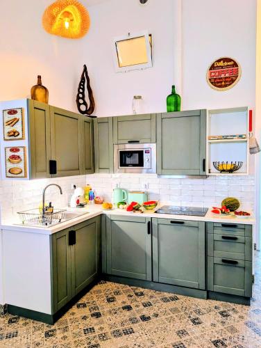 'Laranja', Charming Portuguese Style Apartment for Rent, 'Vida à Portuguesa'